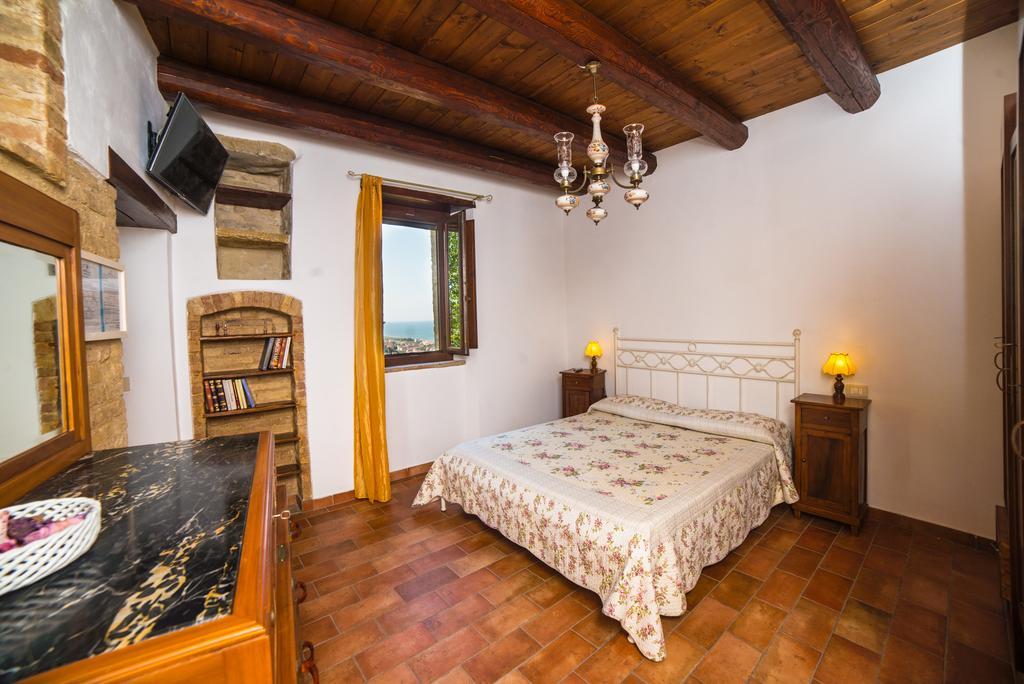 B&B Borgo Marano Купра Маритима Екстериор снимка