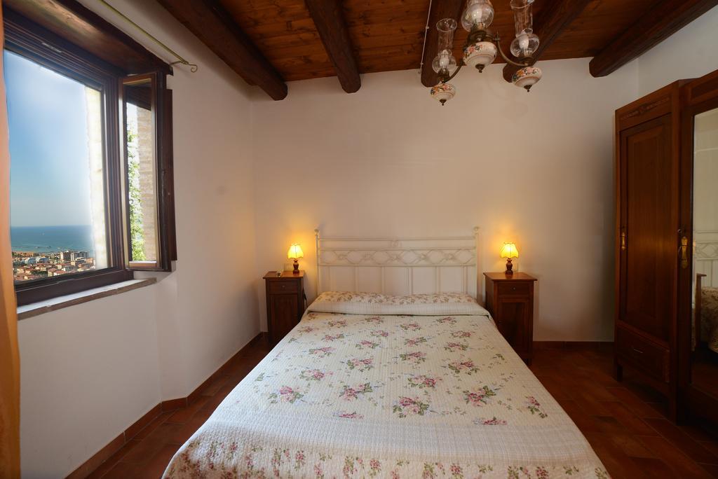 B&B Borgo Marano Купра Маритима Екстериор снимка